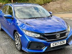 Blue Used 2017 Honda Civic SE Hatchback | £8,250 (Good price)