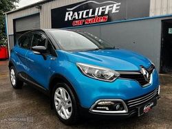 Blue/black Used 2016 Renault Captur Dynamique SUV | £7,150 (Fair price)