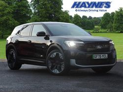 Black New 2025 Ford Explorer Premium SUV | £38,000 (Fair price)