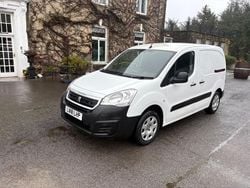 White Used 2018 Peugeot Partner Van | £5,999 (Good price)