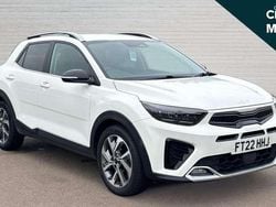 White Used 2022 Kia Stonic 4 SUV | £13,889 (Fair price)