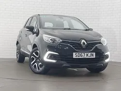Black Used 2017 Renault Captur Dynamique SUV | £7,998 (Fair price)