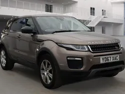 Used 2017 Land Rover Range Rover evoque SE Hatchback | £10,999 (Fair price)