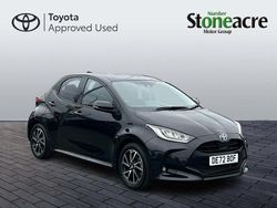 Black Used 2022 Toyota Yaris Hybrid Design Hatchback | £18,750 (Fair price)