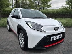 White Used 2024 Toyota Aygo X PURE SUV | £13,485