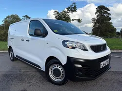 White Used 2021 Peugeot Expert Van | £8,493 (Fair price)