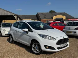 White Used 2013 Ford Fiesta Zetec Hatchback | £3,999 (Good price)