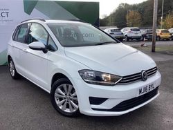 White Used 2016 VW Golf Sportsvan SE MPV | £9,394 (Fair price)