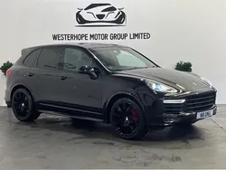 Black Used 2015 Porsche Cayenne SUV | £23,500 (Fair price)