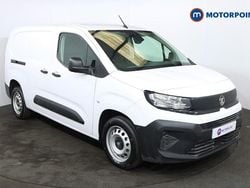 White Used 2024 Vauxhall Combo MPV | £14,599 (Good price)