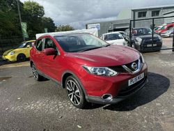 Red Used 2015 Nissan Qashqai Tekna SUV | £7,250 (Good price)