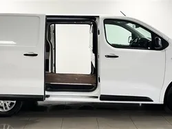 White Used 2021 Vauxhall Vivaro S Van | £10,500 (Fair price)