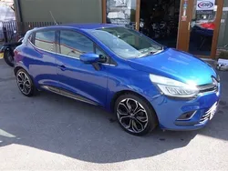 Blue Used 2017 Renault Clio IV Dynamique Hatchback | £7,495 (Fair price)