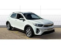 White Used 2022 Kia Stonic 2 SUV | £13,375 (Fair price)