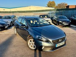 Blue Used 2014 Volvo V40 CC Estate | £6,995 (Fair price)