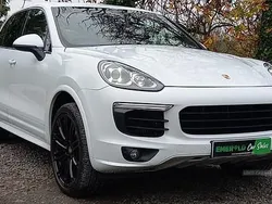 White Used 2018 Porsche Cayenne SUV | £28,750 (Fair price)