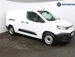 White New 2025 Citroën Berlingo MPV | £17,549 (Fair price)