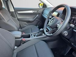Black Used 2024 Skoda Karoq SE Drive SUV | £22,495 (Fair price)