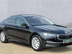 Black New 2024 Skoda Octavia SE L Hatchback | £23,385 (Fair price)