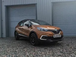 Orange Used 2018 Renault Captur Play SUV | £7,895 (Fair price)