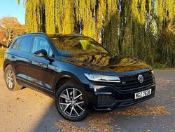 Black Used 2019 VW Touareg R-line SUV | £22,500 (Fair price)