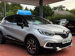 Silver Used 2018 Renault Captur Dynamique SUV | £7,799 (Fair price)