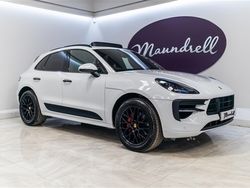 Carrara white Used 2020 Porsche Macan SUV | £46,950 (Fair price)