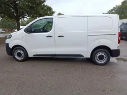 White Used 2022 Citroën Dispatch MPV | £12,966 (Good price)