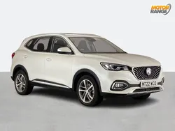 White Used 2022 MG HS Exclusive SUV | £16,295 (Fair price)