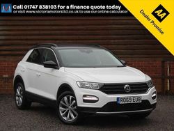 White Used 2019 VW T-Roc Design SUV | £14,995 (Fair price)