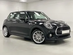 Black Used 2018 Mini Cooper D Hatch Hatchback | £8,595 (A bit pricey)