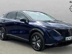 Two tone special blue pearl/pearl black roof and Used 2024 Nissan Ariya Evolve SUV | £31,453 (Fair price)