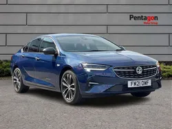 Two coat metallic navy blue Used 2021 Vauxhall Insignia Sport Hatchback | £12,900 (Fair price)