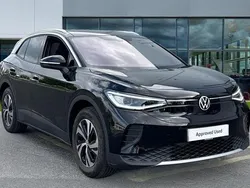 Grenadilla black metallic Used 2025 VW ID.4 Pure SUV | £26,756 (Fair price)