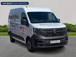 White New 2025 Renault Master Van | £26,499 (Good price)