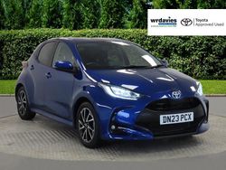 Blue Used 2023 Toyota Yaris Hybrid Design Hatchback | £17,995 (Fair price)