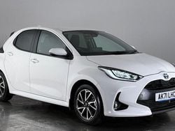Used 2025 Toyota Yaris Hybrid Design Hatchback | £17,150 (Super price)