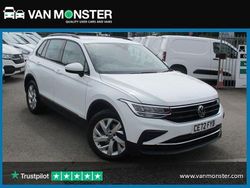 White Used 2022 VW Tiguan Life SUV | £18,178 (Fair price)