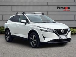 White Used 2022 Nissan Qashqai N-Connecta SUV | £19,345 (Fair price)