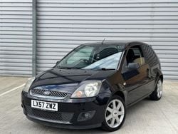Black Used 2007 Ford Fiesta Zetec Hatchback | £1,290 (Fair price)