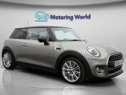 Silver Used 2018 Mini Cooper Hatch Hatchback | £11,100 (Fair price)