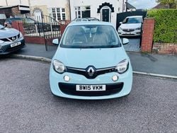Blue Used 2015 Renault Twingo Play Hatchback | £2,390 (Super price)