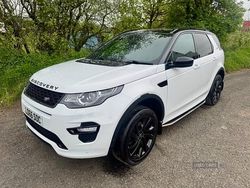 White Used 2016 Land Rover Discovery Sport HSE Dynamic SUV | £14,995 (Expensive)