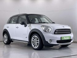 White Used 2014 Mini Cooper D Countryman SUV | £6,950 (A bit pricey)