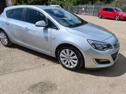 Silver Used 2014 Vauxhall Astra Hatchback | £2,499 (Good price)