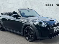 Black Used 2022 Mini Cooper S Classic Hatchback | £21,695 (Fair price)