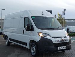 Solid icy white New 2025 Citroën Relay Van | £24,498 (Fair price)