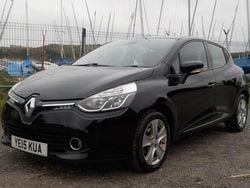 Black Used 2015 Renault Clio IV Dynamique Hatchback | £3,595 (Good price)
