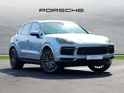 Dolomite silver metallic Used 2023 Porsche Cayenne SUV | £64,999 (Fair price)