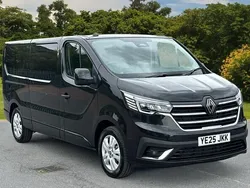 New 2025 Renault Trafic Van | £23,295
